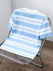 Manfinity Joysei Camiseta casual de hombre a rayas azules y blancas con estampado de letras, adecuada para la escuela, salidas, regalo para amigos, limpia y versátil - Azul - Ver 2