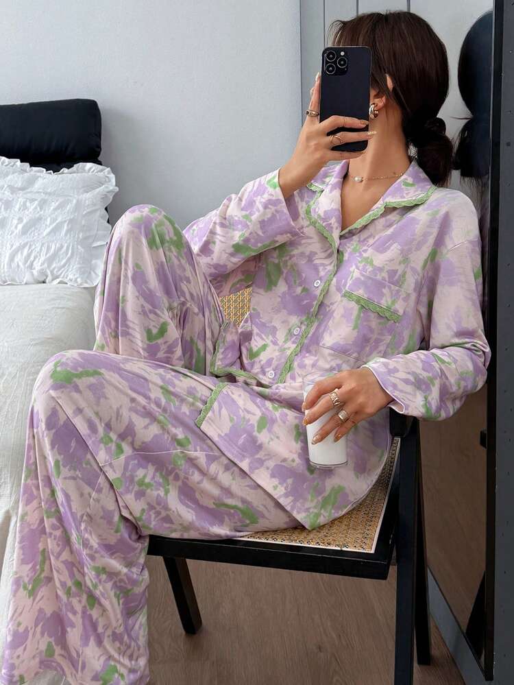 Allover Print Contrast Color Lace Patchwork Women Pajama Set