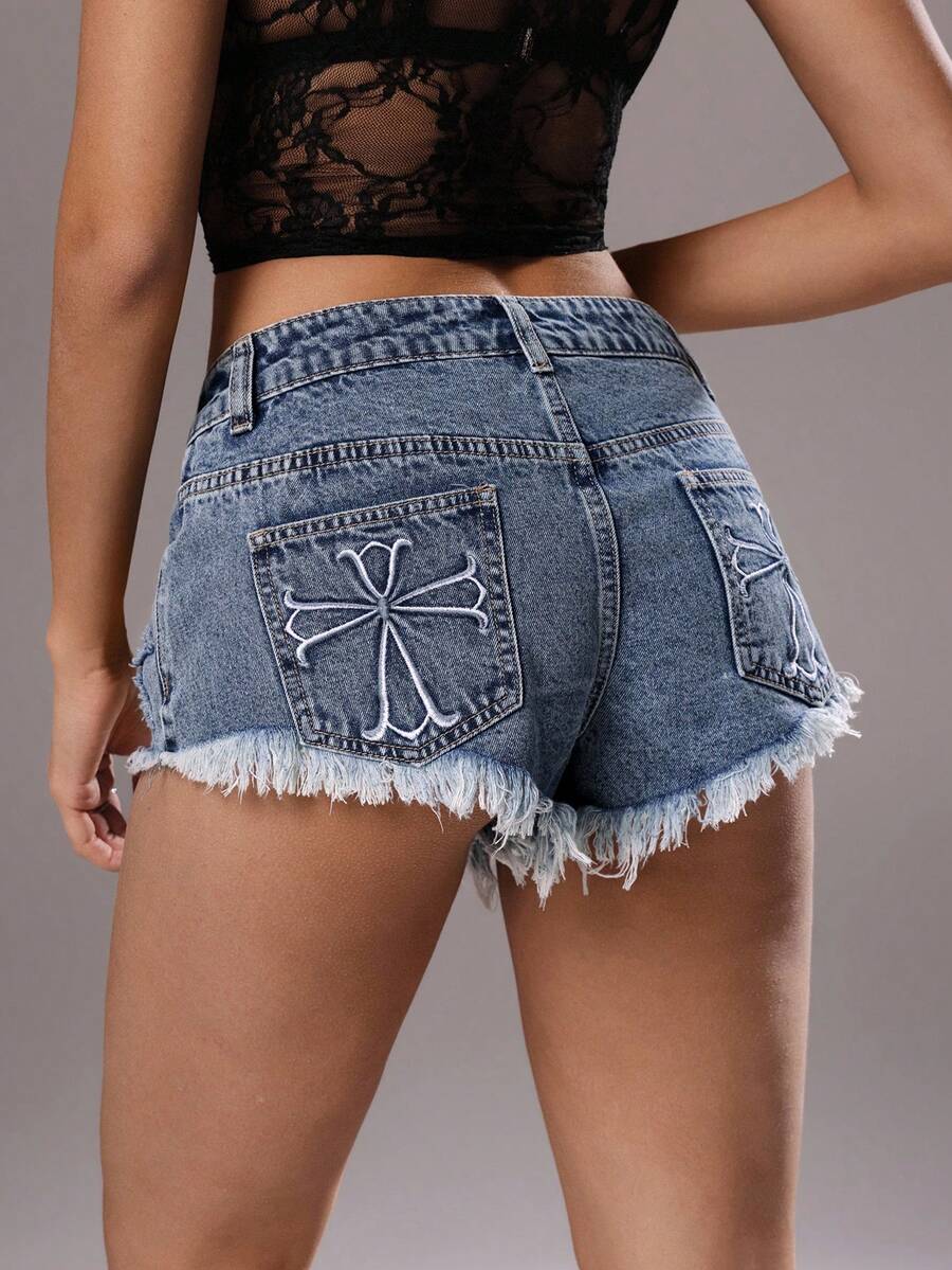 TRNVIE Women's Embroidered Pocket Distressed Frayed Hem Casual Denim Shorts - Blue - View 1