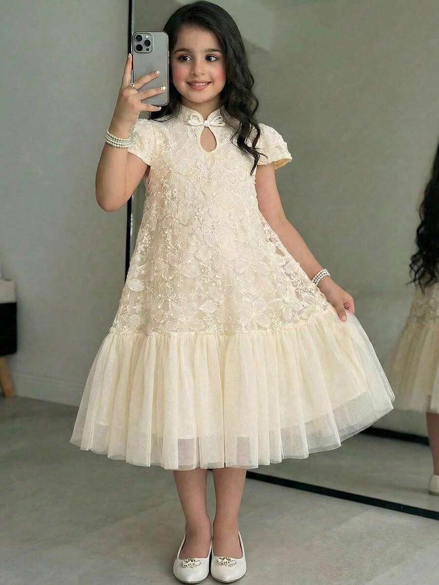 SHEIN Vestido elegante con cuello, malla, bordado de lentejuelas y volantes en el bajo para niña preadolescente - Blanco - Ver 1