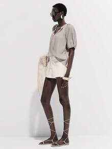 Lumivelle 法式格纹女士短袖衬衫，褶皱灯笼袖配抽绳V领设计，法式浪漫休闲时尚百搭经典款 - 棕色 - 查看 7