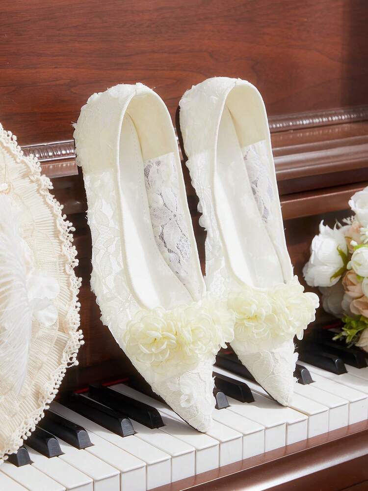 CUCCOO HITCHD Women's Fashionable & Elegant 3D Floral Lace Flats Valentine's Day Elegant Shoes