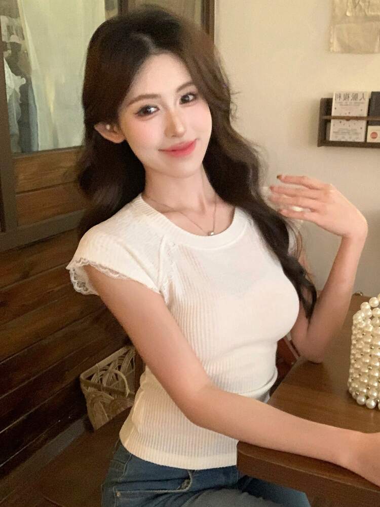 Women's Solid Color Lace Patchwork Round Neck Short Sleeve T-Shirt,Going Out Tops For Women