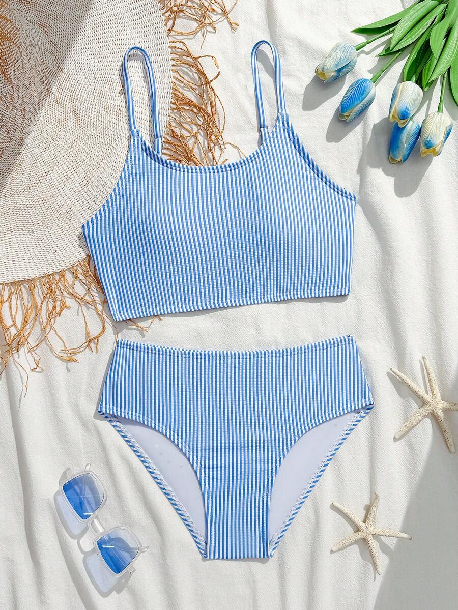 少女比基尼套装，清新风格，泡泡面料蓝白条纹上衣和泳裤，露脐吊带上衣+泳裤，两件套，时尚休闲优雅，适合游泳、夏季度假、海滩、泳池、假日派对等场合。 - 藍白色 - 查看 1