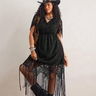 Abito da festival country estivo, tinta unita, stile vacanziero, con pizzo e spacco alto, adatto per festival musicali