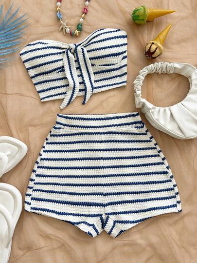 Soleia 女士黑白条纹梭织面料系带抹胸上衣和高腰短裤两件套，适合约会、下午茶、海滩、邮轮、公路旅行、音乐节、波西米亚风度假等场合。