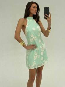 Aloruh Vestido corto de verano con escote halter, espalda descubierta y bordado floral elegante y sexy para mujer - Blanco - Ver 8