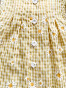 SHEIN 女宝宝夏季梦幻之选无袖浅紫色白格子连体衣，柔和甜美的浅紫色调，清新田园风，经典格子图案增添俏皮感，修身剪裁凸显可爱魅力。适合外出、拍照、居家休闲、户外运动和欢乐派对，让您的宝宝变身时尚小甜心。 - 黃色 - 查看 8