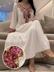 Al Najma 新款优雅V领亮片刺绣修身舒适休闲派对连衣裙 - 彩色 - 查看 2