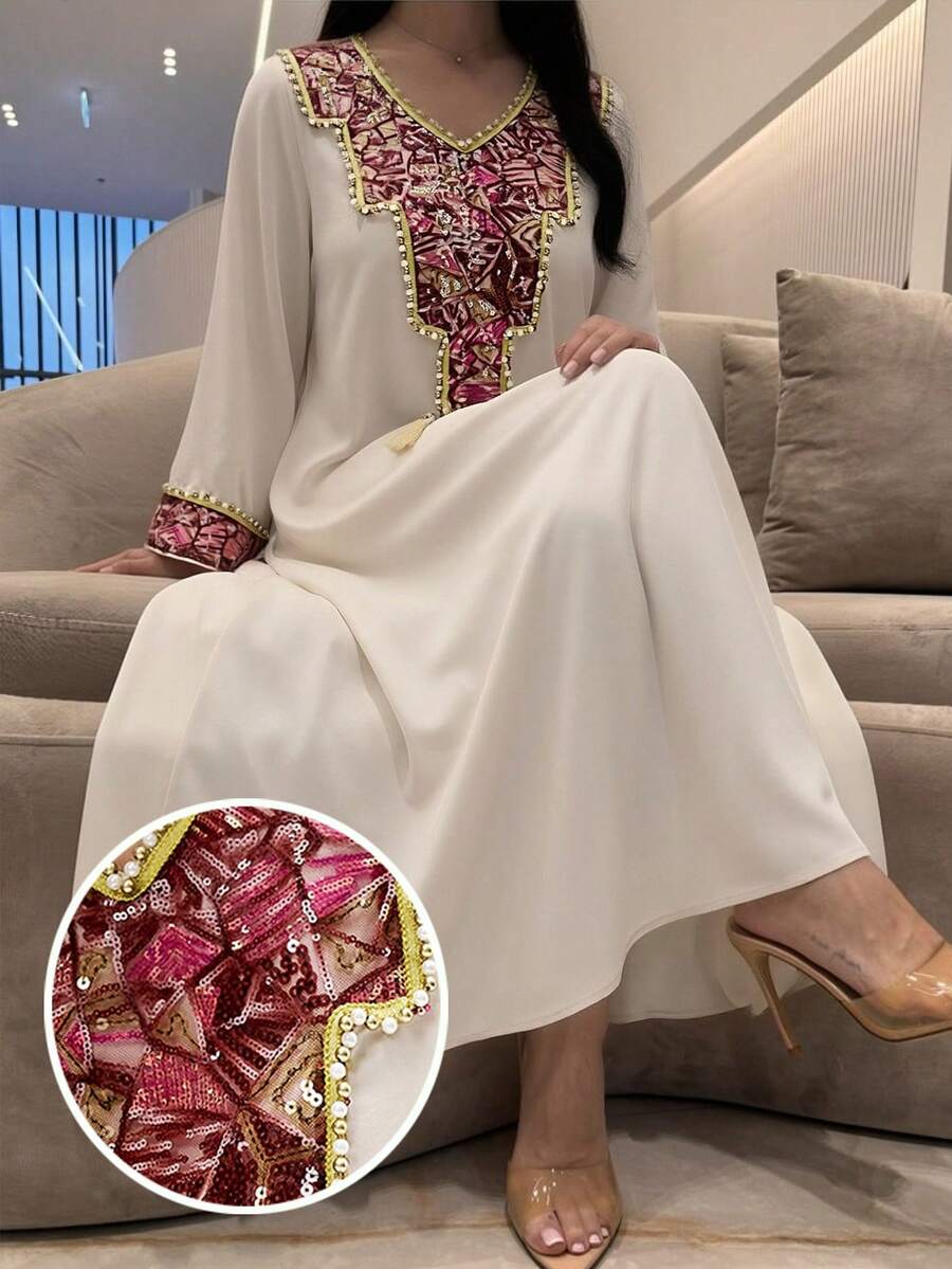 Al Najma 新款优雅V领亮片刺绣修身舒适休闲派对连衣裙 - 彩色 - 查看 1