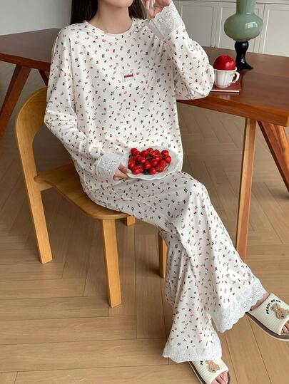 DAZY 两件套女士碎花圆领荷叶边拼接长袖上衣和直筒裤睡衣套装，春秋季