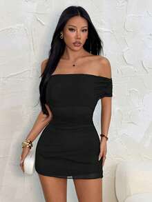 SHEIN PETITE 女士纯色黑色简约露肩连衣裙，适合日常穿着 - 黑色 - 查看 1