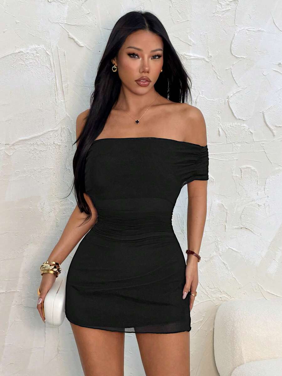 SHEIN PETITE 女士纯色黑色简约露肩连衣裙，适合日常穿着 - 黑色 - 查看 1