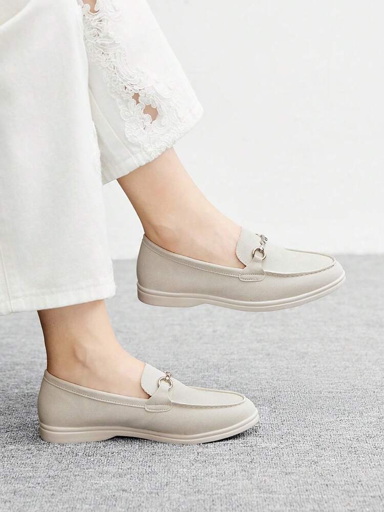 CUCCOO BIZCHIC Women's Metal Decor Casual Slip-On Loafers, Versatile For Daily Commute