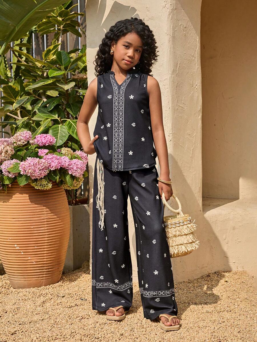 SHEIN Tween Girl All-Over Print Notch Neck Tank Top And Pants Casual Set - Black - View 1