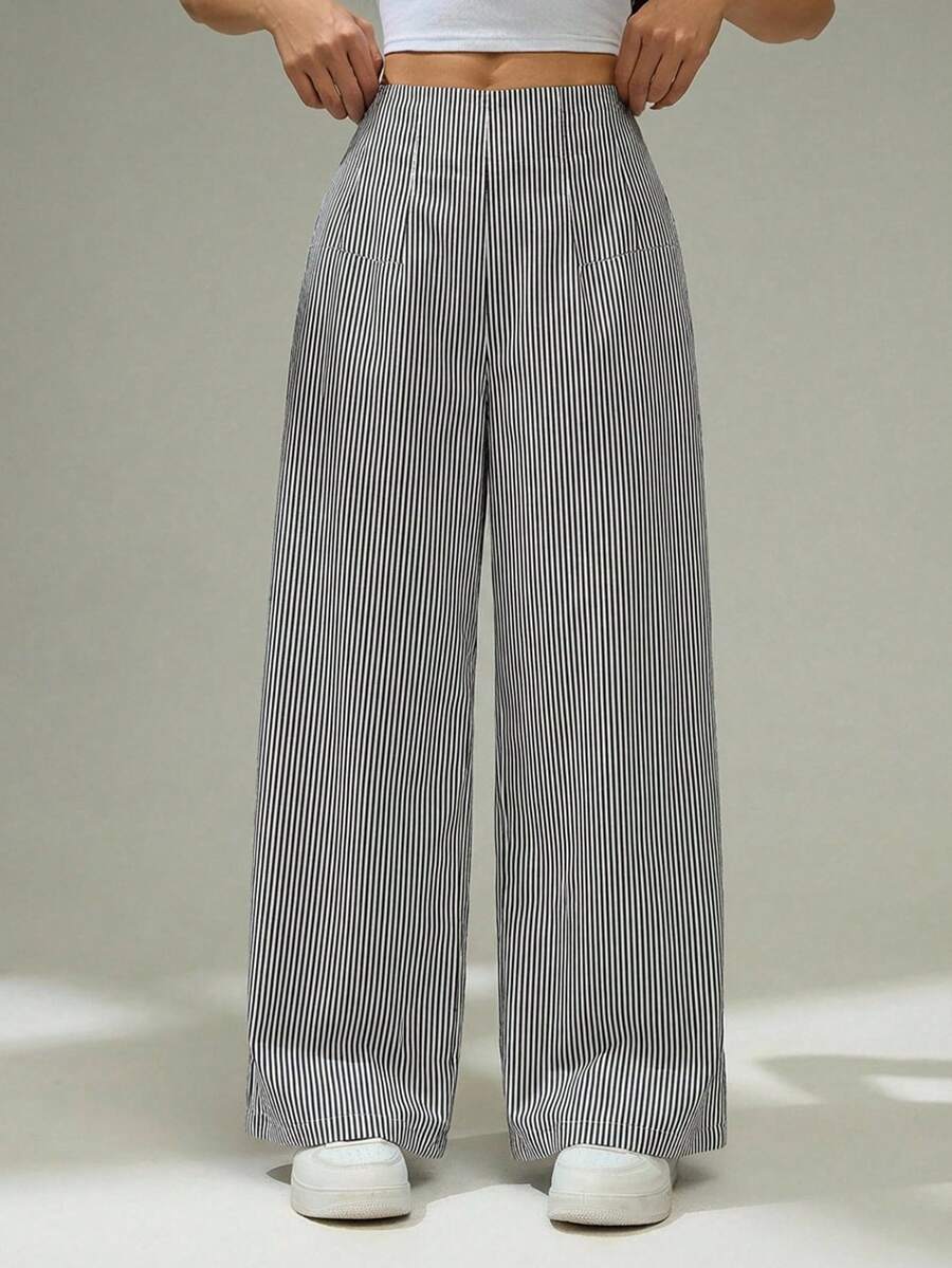 SHEIN PETITE 女士优雅休闲简约通勤办公日常度假高腰阔腿直筒蓝白条纹裤 - 黑與白 - 查看 1