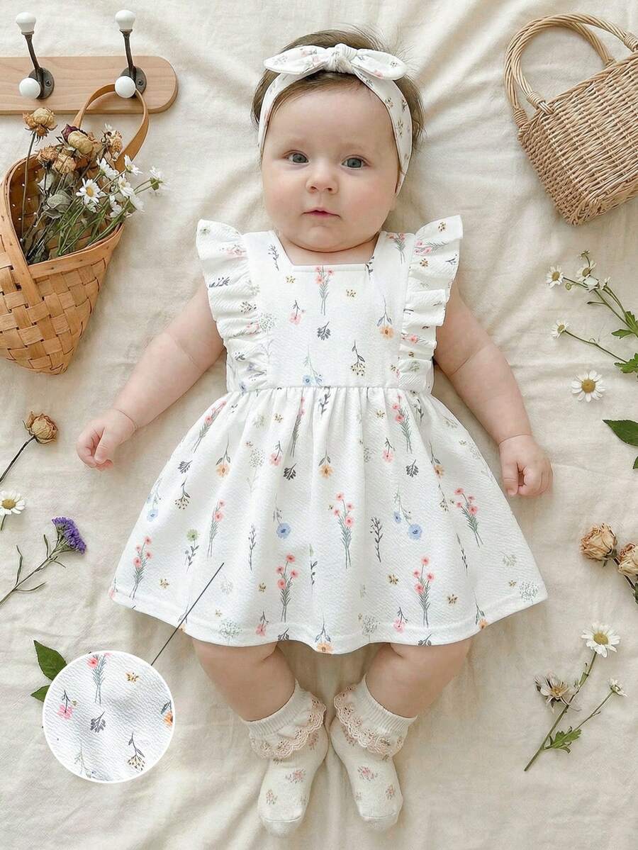 SHEIN Vintaside Kids Vestido lindo con cuello cuadrado y volantes en el bajo para bebé niña recién nacida con estampado floral ditsy - Blanco - Ver 1