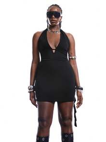 SHEIN EZwear 大码女士Y2K西部风露背黑色迷你连衣裙，适合夏季度假、秋冬派对、约会、圣诞节、万圣节等场合，开衩设计，黑色镂空，夜店风，深V领，露胸设计（内置胸罩），紧身黑色连衣裙，性感黑色派对装扮，女士黑色连衣裙 - 黑色 - 查看 4