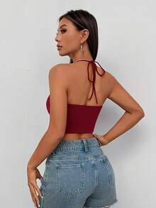 SHEIN PETITE Áo tank top cổ yếm dáng ngắn màu trơn dành cho nữ, họa tiết hoa 3D. - Màu Đỏ Sâu - Xem 2