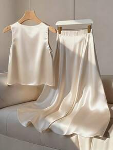 GlowEve 仿珍珠领饰缎面无袖上衣+半裙优雅两件套 - 杏色 - 查看 2