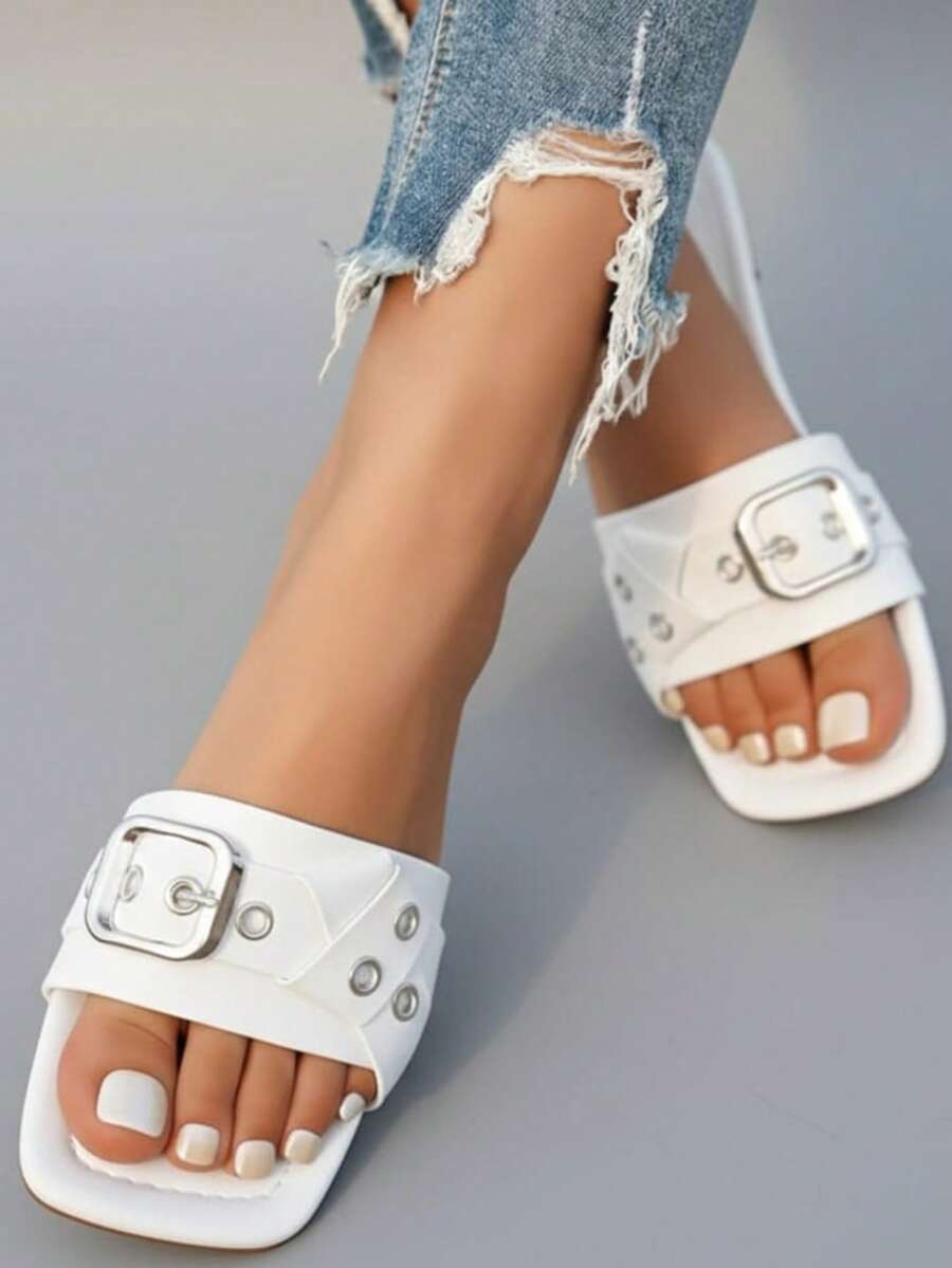 Sandalias planas con punta cuadrada con hebilla - blanco - Ver 1