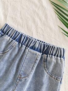 SHEIN Vintaside Kids 男童休闲翻领短袖上衣搭配时尚水洗牛仔裤套装，适合日常穿着、家庭露营、外出就餐或购物。 - 彩色 - 查看 9