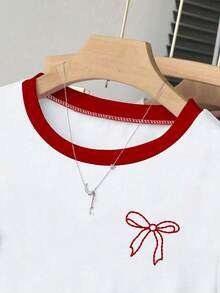SHEIN Camiseta feminina casual para o dia a dia, com laço decorativo, manga curta e modelagem franzida, ideal para o verão. - Branco - Ver 3