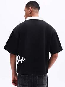 SUMWON 宽松版型 Polo 衫，白色领口细节，印花 Logo，短袖休闲上衣 - 黑色 - 查看 2