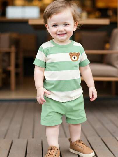 SHEIN Playful Pals 2pcs/Set Baby Boy Cute Bear & Striped Print Round Neck Short Sleeve T-Shirt + Navy Shorts Set, Suitable For Outings In Summer