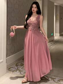 DAZY 女士优雅蕾丝拼接V领无袖中长连衣裙，夏季婚礼宾客礼服，女士吊带裙 - 粉色 - 查看 1