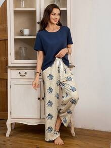 Serenescape 2 pièces Ensemble pyjama avec Top à manches courtes col rond ample en couleur unie froissée et pantalon large à imprimé floral - Multicolore - Voir 5