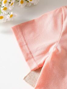 SHEIN Playful Pals 女嬰夏季兩件套服裝，紅白格紋印花短袖上衣與褲子，韓式風格柔軟舒適面料休閒夏日度假衣 - 粉色 - 查看 9