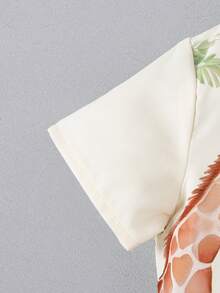 SHEIN Souflis 幼儿男童趣味野生动物印花短袖衬衫短裤套装，春夏度假休闲装 - 杏色 - 查看 7