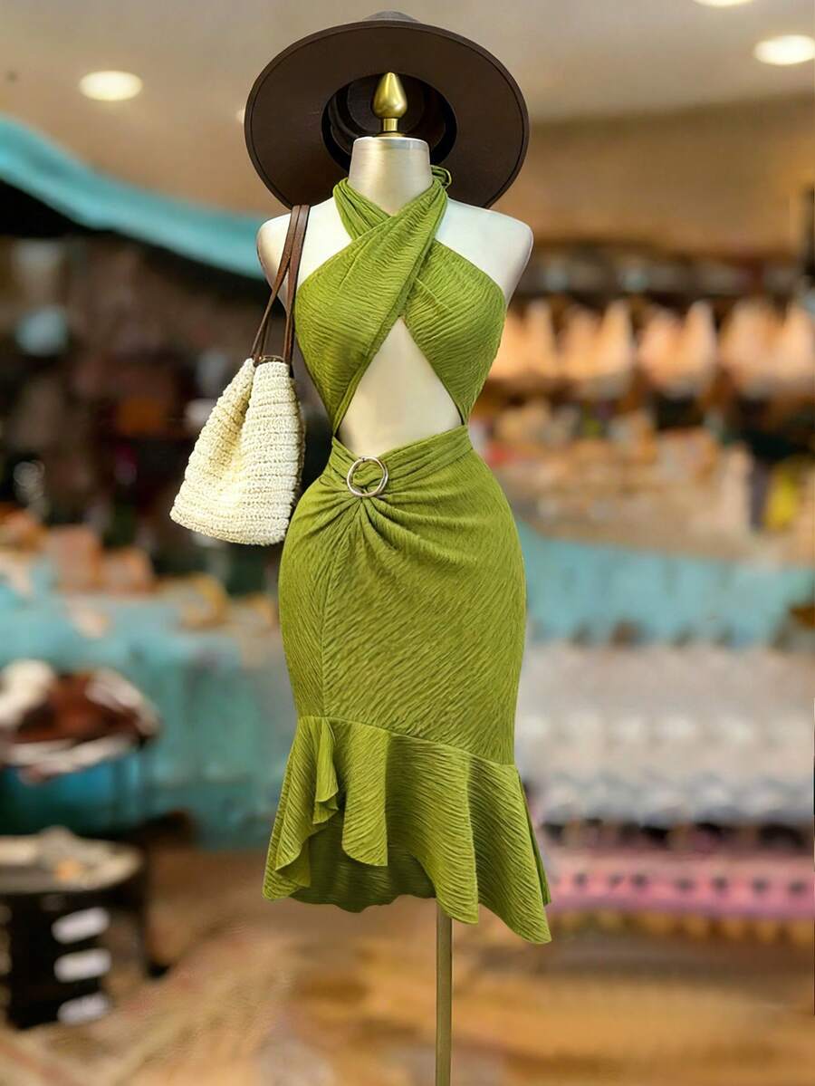 Franclia Bohemian Style Women's Fashion Halter Neck Cold-Shoulder Ruffle Hem Dress, Suitable For Dates And Vacations - Green - View 1