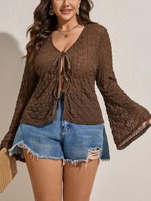 Comfylo 大码女式纯色前系带喇叭袖时尚衬衫 - 卡其色 - 查看 1