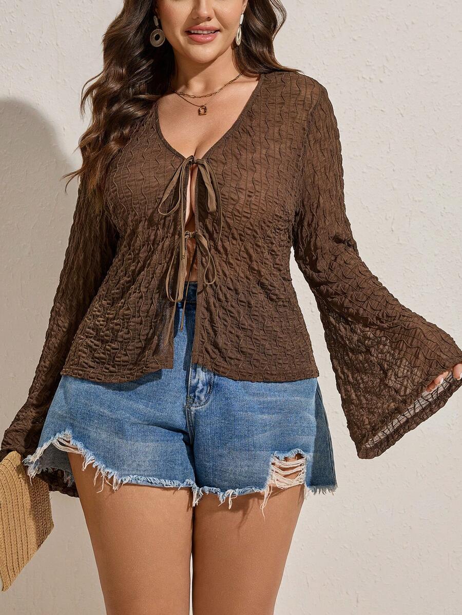 Comfylo 大码女式纯色前系带喇叭袖时尚衬衫 - 卡其色 - 查看 1