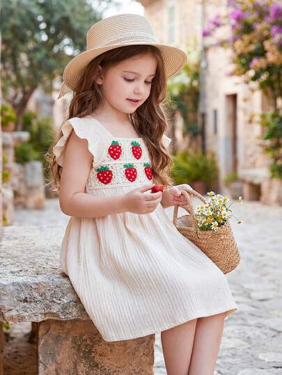 SHEIN Vintaside Kids Young Girl' Embroidered Floral Contrast Color Plaid Ruffle Cap Sleeve Princess Dress, Suitable For Vacation & Outdoor