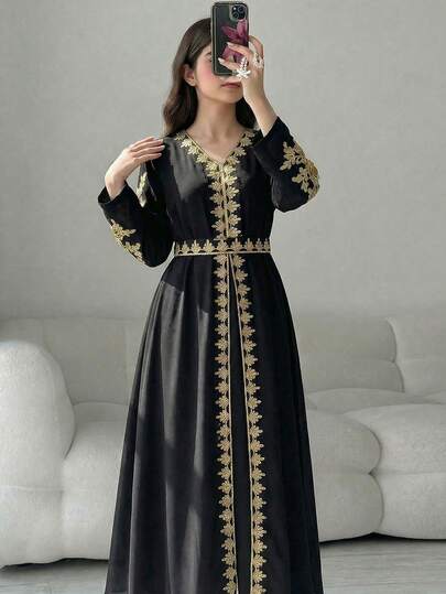 SHEIN رمضان
قرقيعان 
فستان العيد جلابيات رمضان 
جلابيات       
جلابيه       
الملابس التقليدية العربية      
Abaya       جلابية       
قفطان        جراب Girls' Long Sleeve Black & Gold Embroidered Floral Trim Long Traditional Abaya Dress Girls Matching Dresses Kids Black Abaya Arabic Dress For Girls