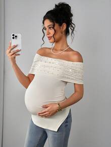 SHEIN Camiseta elegante de manga corta con abertura y escote hombros descubiertos con cuentas de perlas falsas para mujeres embarazadas en verano - Beis - Ver 4
