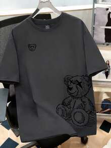 Manfinity Joysei Plus Size Men's Loose Fit Dark Gray T-Shirt, Minimalist Design. Young Men's Street Style Clothing. Bear Print, Teddy Bear Graphic, Comfortable, Modern, Casual, Daily Style, Perfect Street Fashion Item, Also An Excellent Gift For Boyfriend Or Husband. Versatile, Travel Style. - Dark Grey - View 4