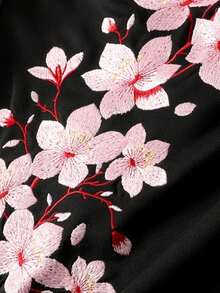 Anime Men's Floral Embroidery Pattern Loose Shorts Spring/Summer - Black - View 2