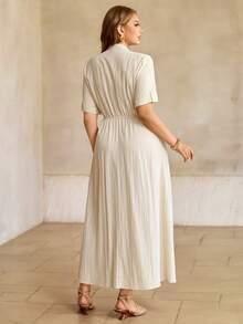 Roveilla 大码女装春夏法式优雅奢华简约休闲波西米亚风度假/办公通勤复古风舒适纯色亚麻混纺V领弹力腰身喇叭下摆褶皱袖口装饰长裙 - 杏色 - 查看 2