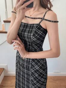 FRIFUL 女士格子印花修身优雅吊带长裙 - 黑與白 - 查看 2