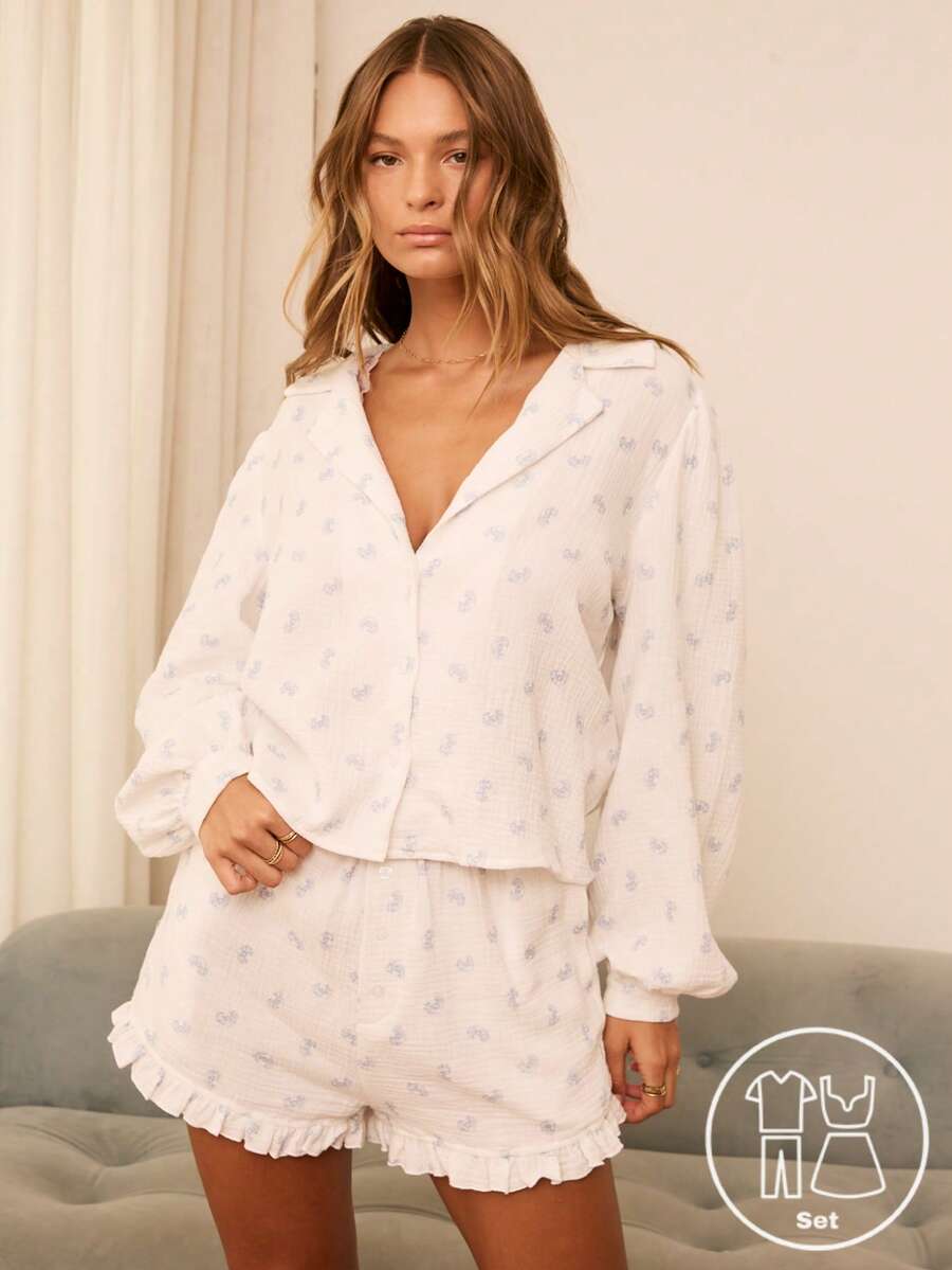 Aralina 牛角面包印花长袖上衣和荷叶边短裤套装 - 藍白色 - 查看 1