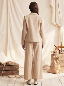 Zovinel Bộ vest mới gồm áo khoác dài tay cổ đứng, thắt eo và quần ống rộng cạp cao, phong cách thanh lịch. - Màu be - Xem 9