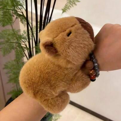 POKOJA LAND Adorable Capybara Clapping Ring, Creatively Designed Plush Toy, Can Be Worn On The Wrist, A Novel Christmas And New Year's Gift For Friends, Halloween Decorations, Capybara Doll, Christmas, Capybara Costume, Fun Plush Animal, Sewing Doll