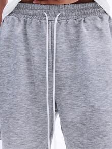 SUMWON Pantalones cortos con cordón para hombre, con bolsillos laterales y bordado de texto de verano para uso casual y relajado - Gris - Ver 6