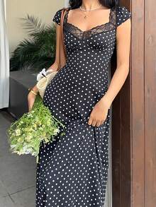 SHEIN PETITE 黑色针织波点印花蕾丝拼接心形领V领泡泡袖A字型长裙，娇小女款春夏度假海滩优雅甜美可爱浪漫休闲日常百搭 - 黑色 - 查看 4