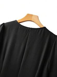 GlowEve CURVE Plus Size Solid Color Minimalist Daily Wear Round Neck Short Sleeve Dress - Black - View 5