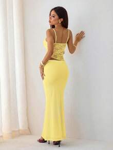 SHEIN PETITE 夏季海滩度假风黑色蕾丝性感透视吊带长裙，适合日常约会、夜间外出、夜店、派对、聚会、鸡尾酒会、泳池派对、返校季等场合。 - 淡黃色 - 查看 3